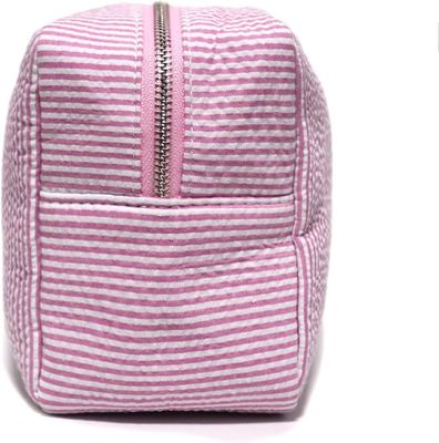 Borsa cosmetica leggera di rosa con la chiusura lampo