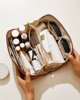 Le borse cosmetiche leggere della grande capacità per le donne impermeabilizzano la borsa aperta dell'articolo da toeletta