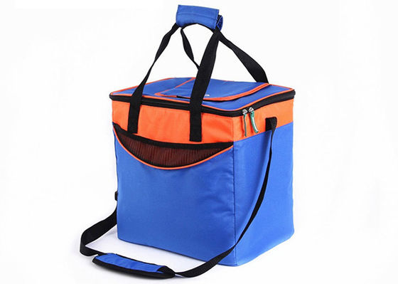 Cinghia di Tote Lunch Bag With Shoulder isolata grande dispositivo di raffreddamento impermeabile